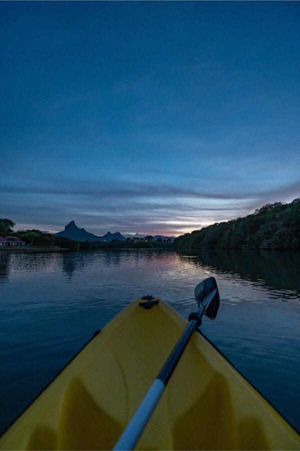 Kayak at Sunrise on the Tamarin River - Image 9