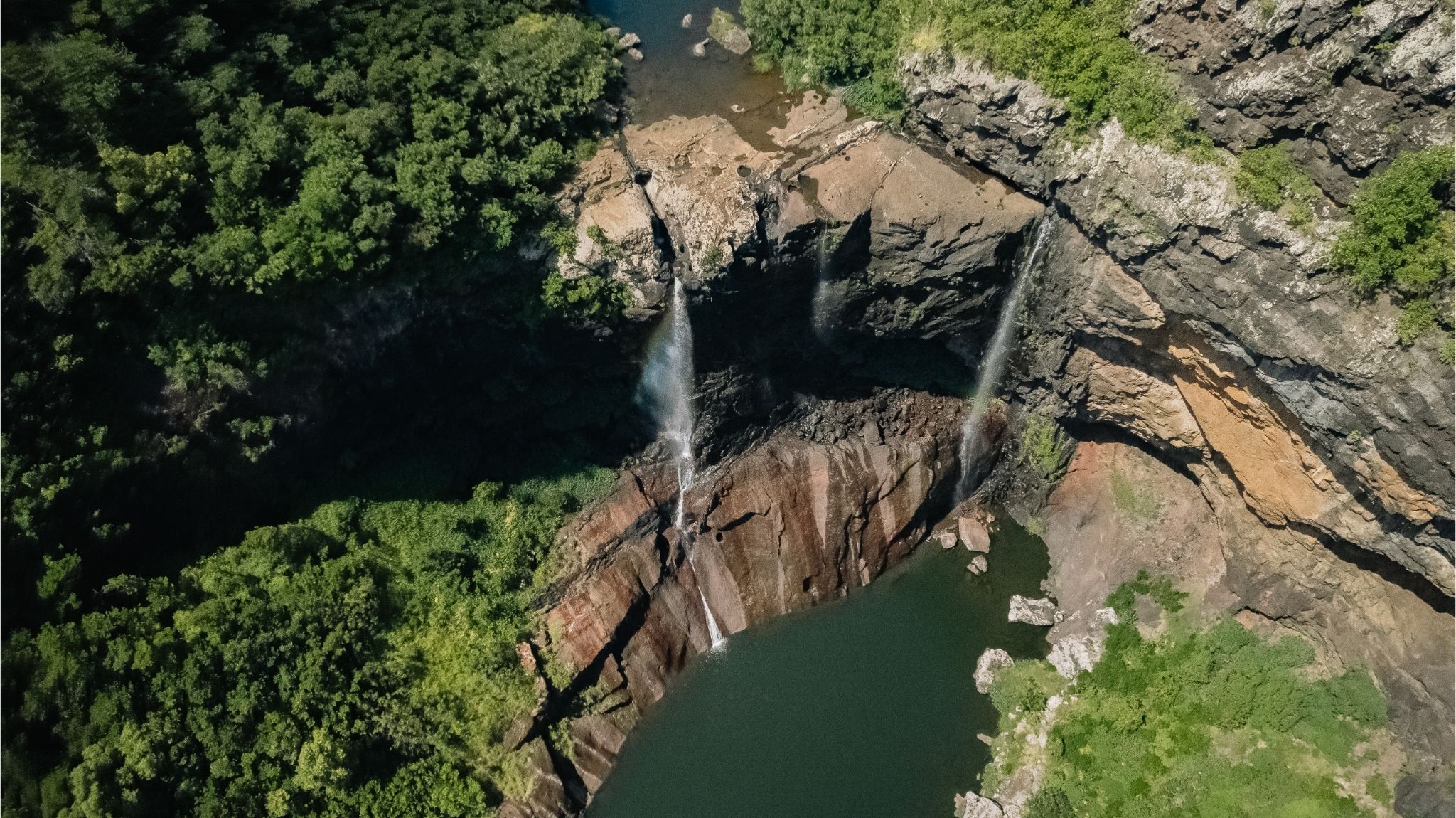 Full Canyon Tamarind Falls - 5-Hour Hike - Image 1