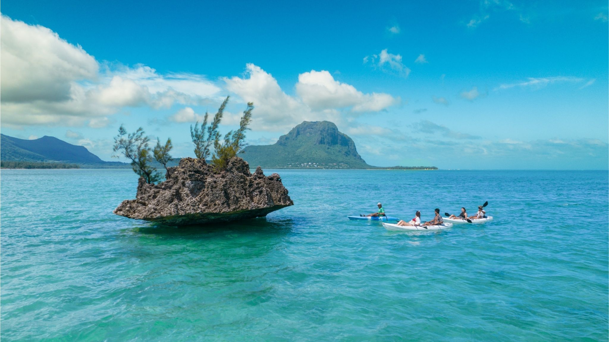 Kayak to the Crystal Rock & Benitiers Island - Image 9